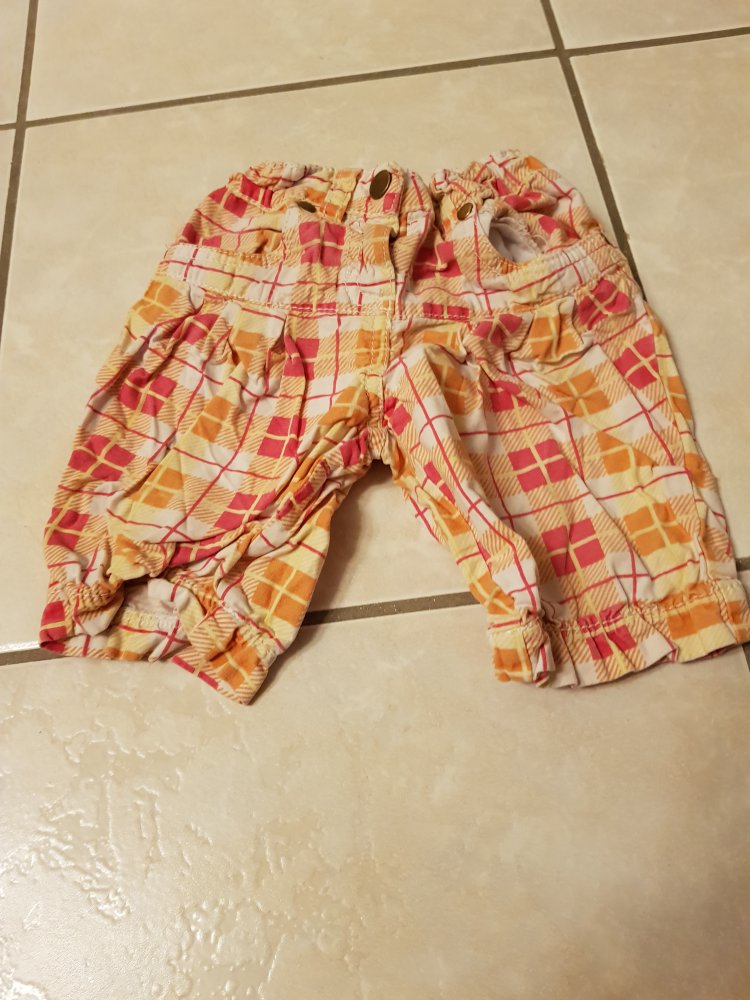 Kurze Hose Gr 86/92