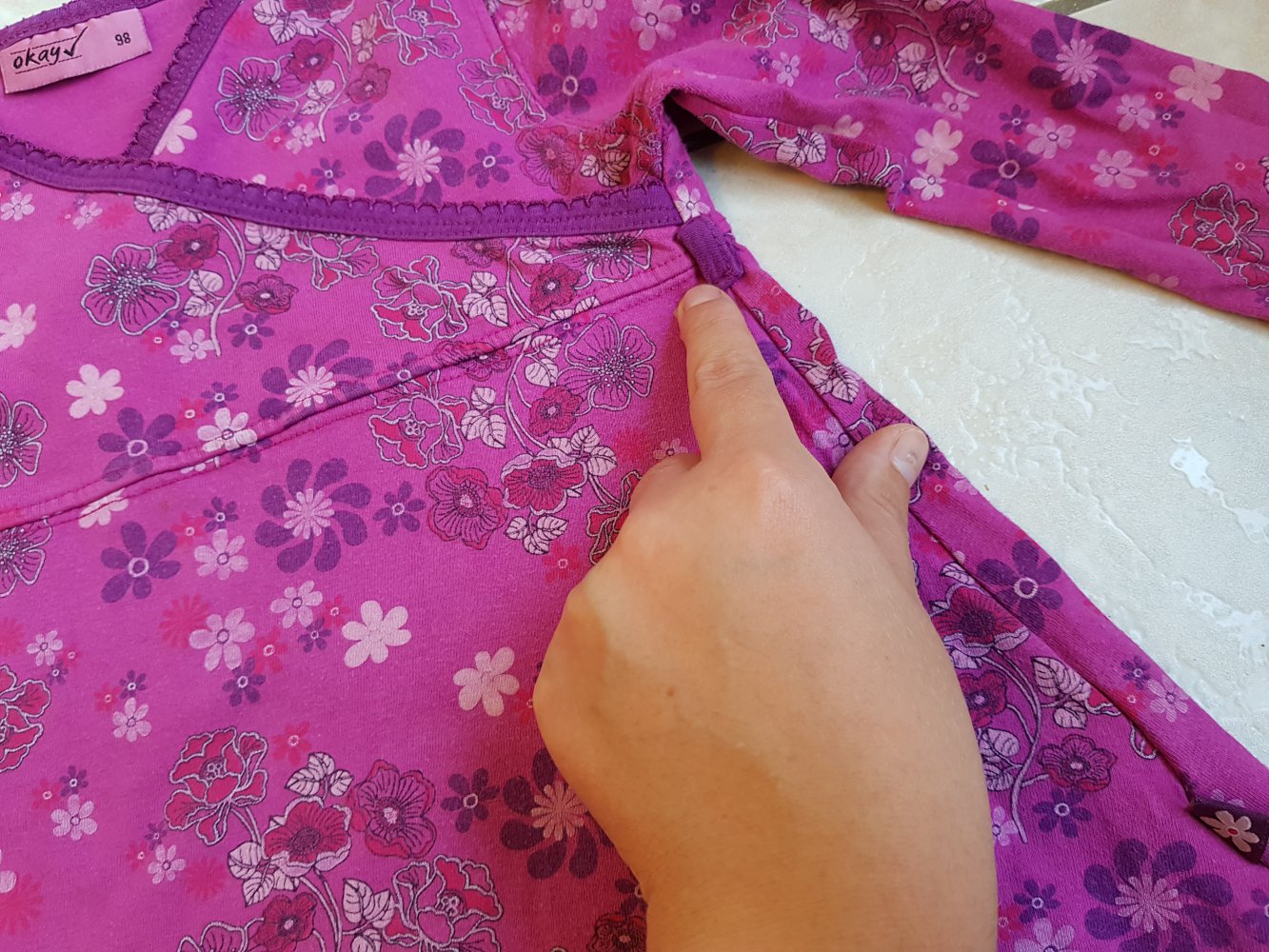 Kleid Gr 98 ( Gürtel) fehlt