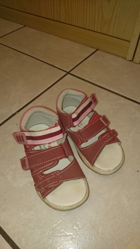 Sandalen Gr 23