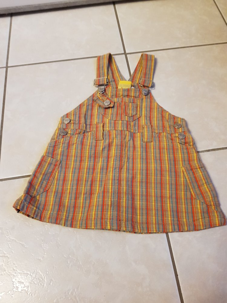 Latzrock / Latzkleid ( weis et wie man dazu sagt)