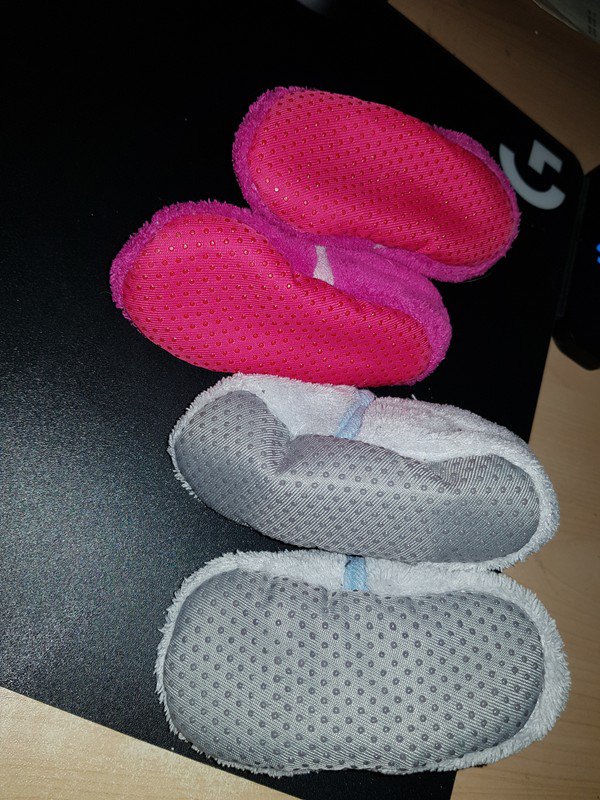 2 paar Stoffschuhe Gr 17/18