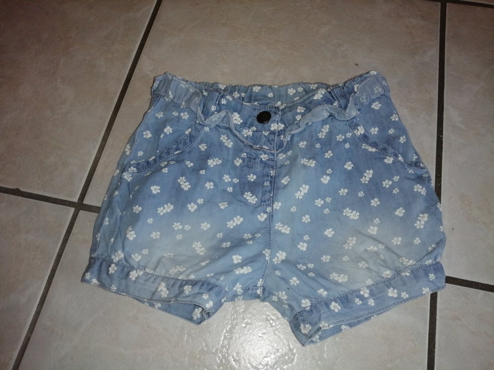 kurze Hose Gr 92