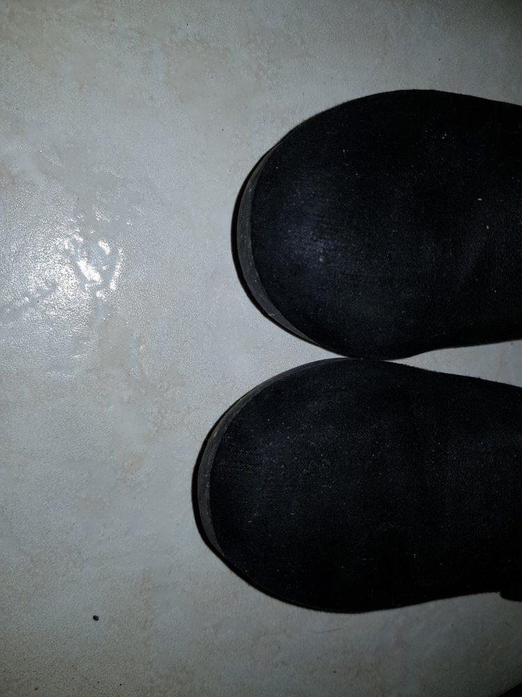 Halbhohe Stiefel Gr 24