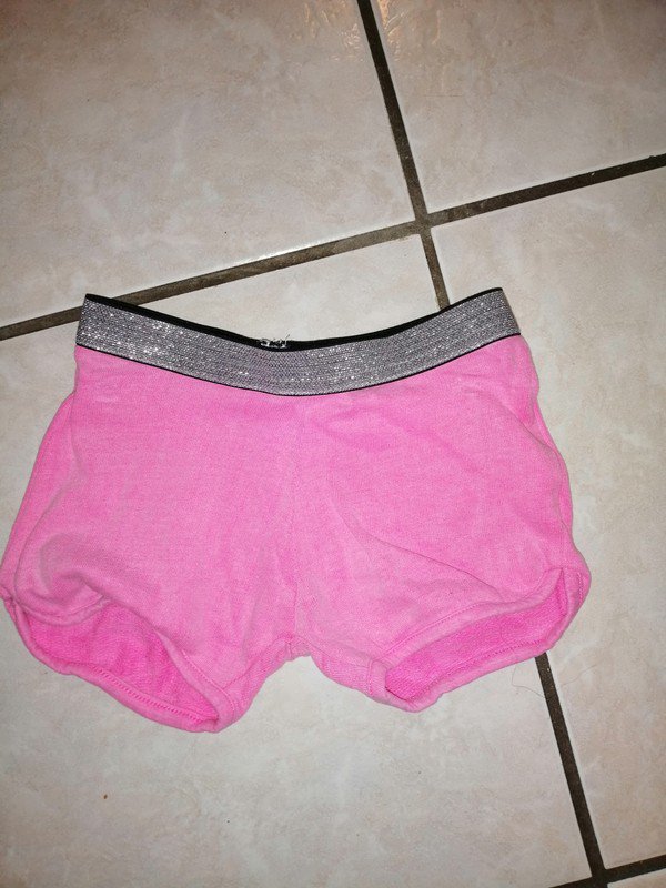 kurze Hose Gr 98