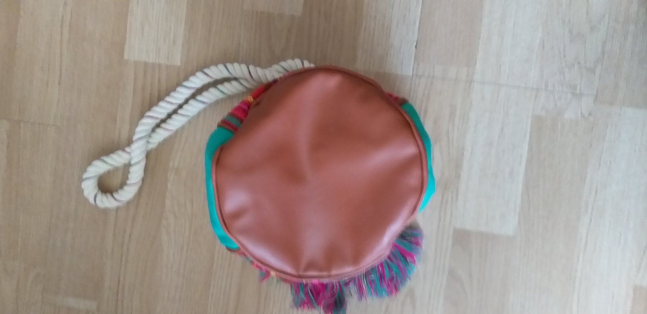 kleine Handtasche in Beutelform ca. 18 x 19 cm groß