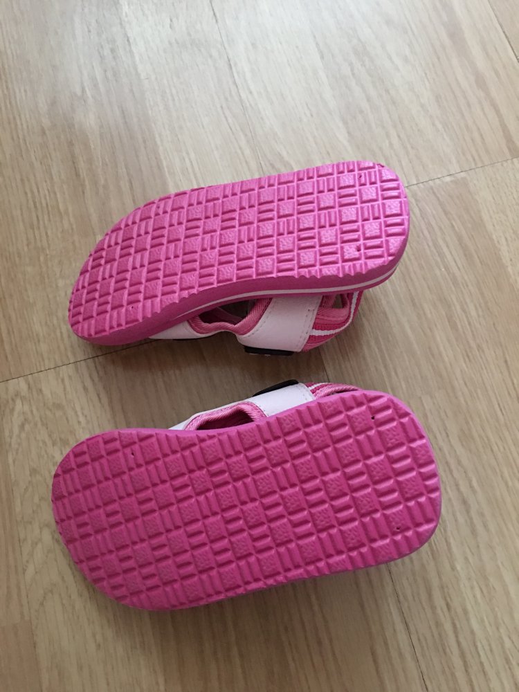 Playshoes Mädchen Sandalen in Gr. 30/31  Neu