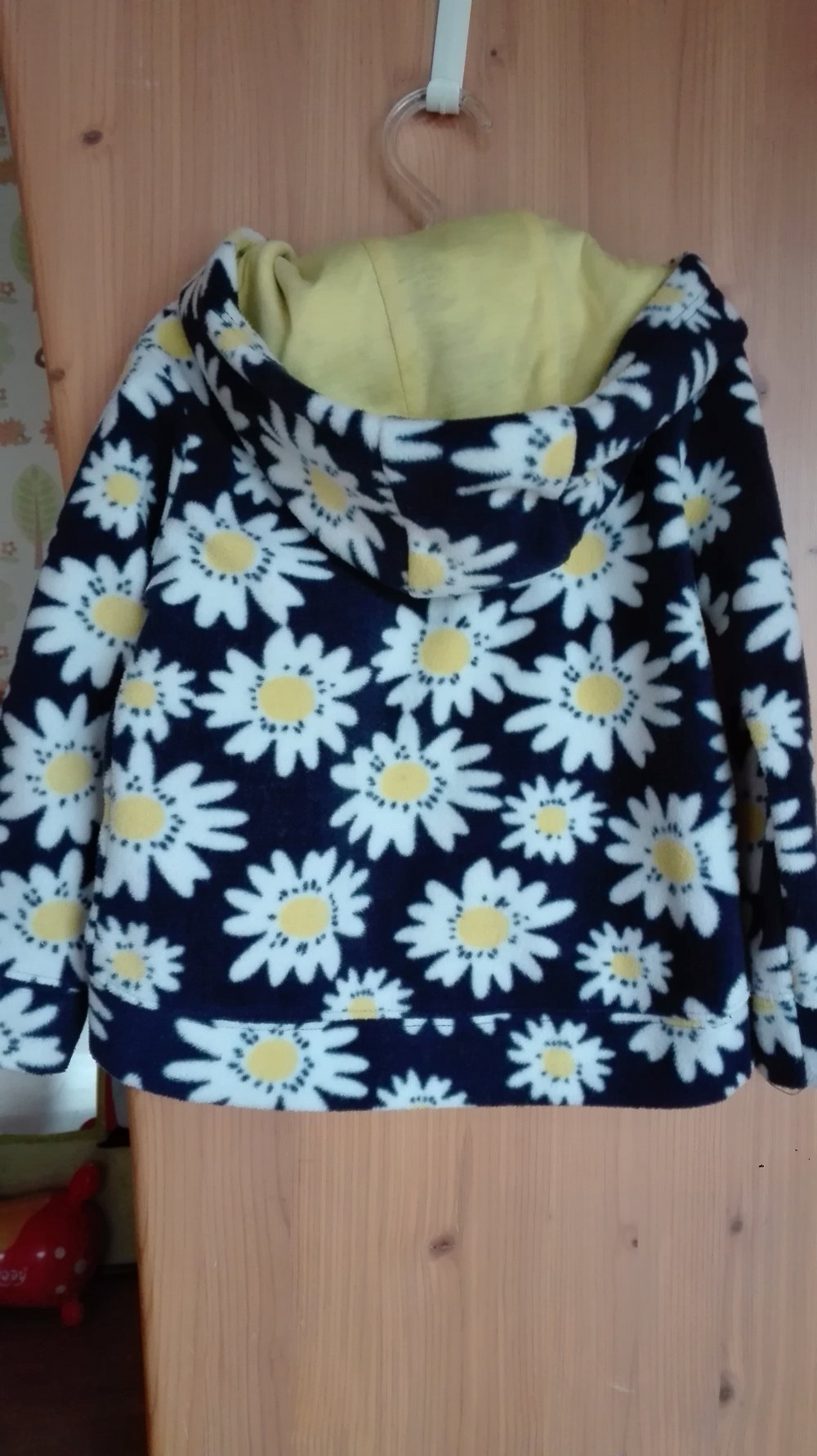 F&F - wunderschöne Fleecejacke mit Blumenmuster, top Zustand