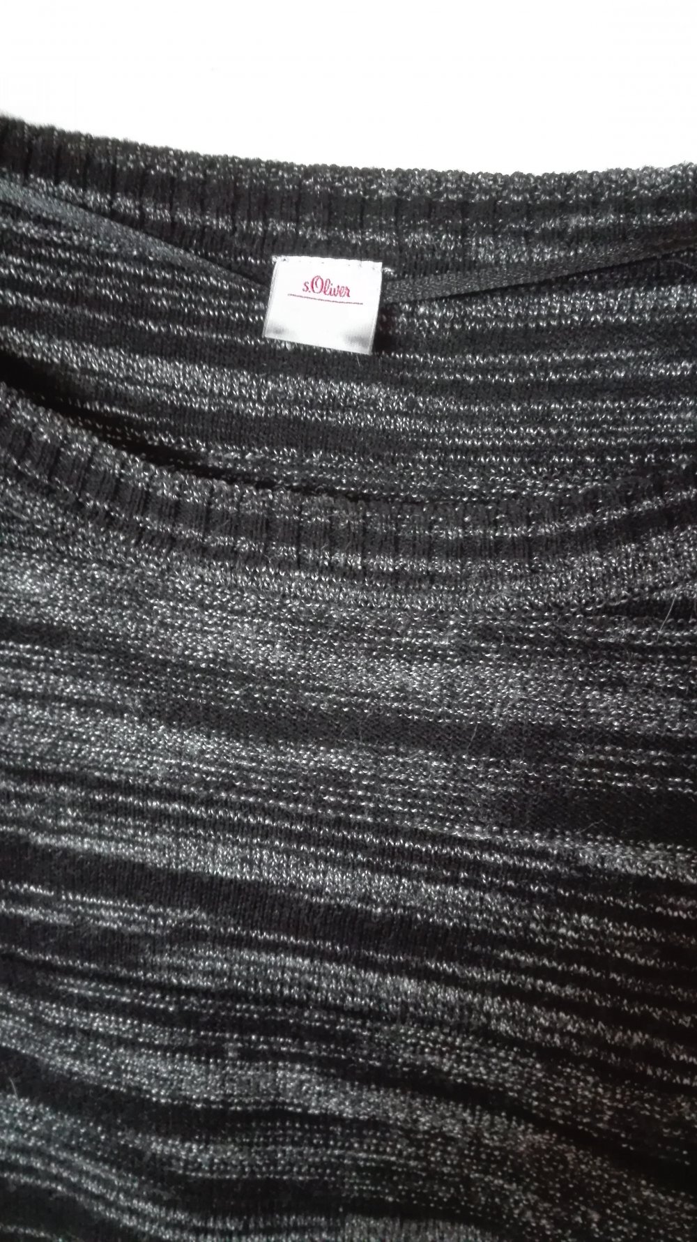 s.Oliver: schwarz gestreifter Feinstrickpullover Gr. 40