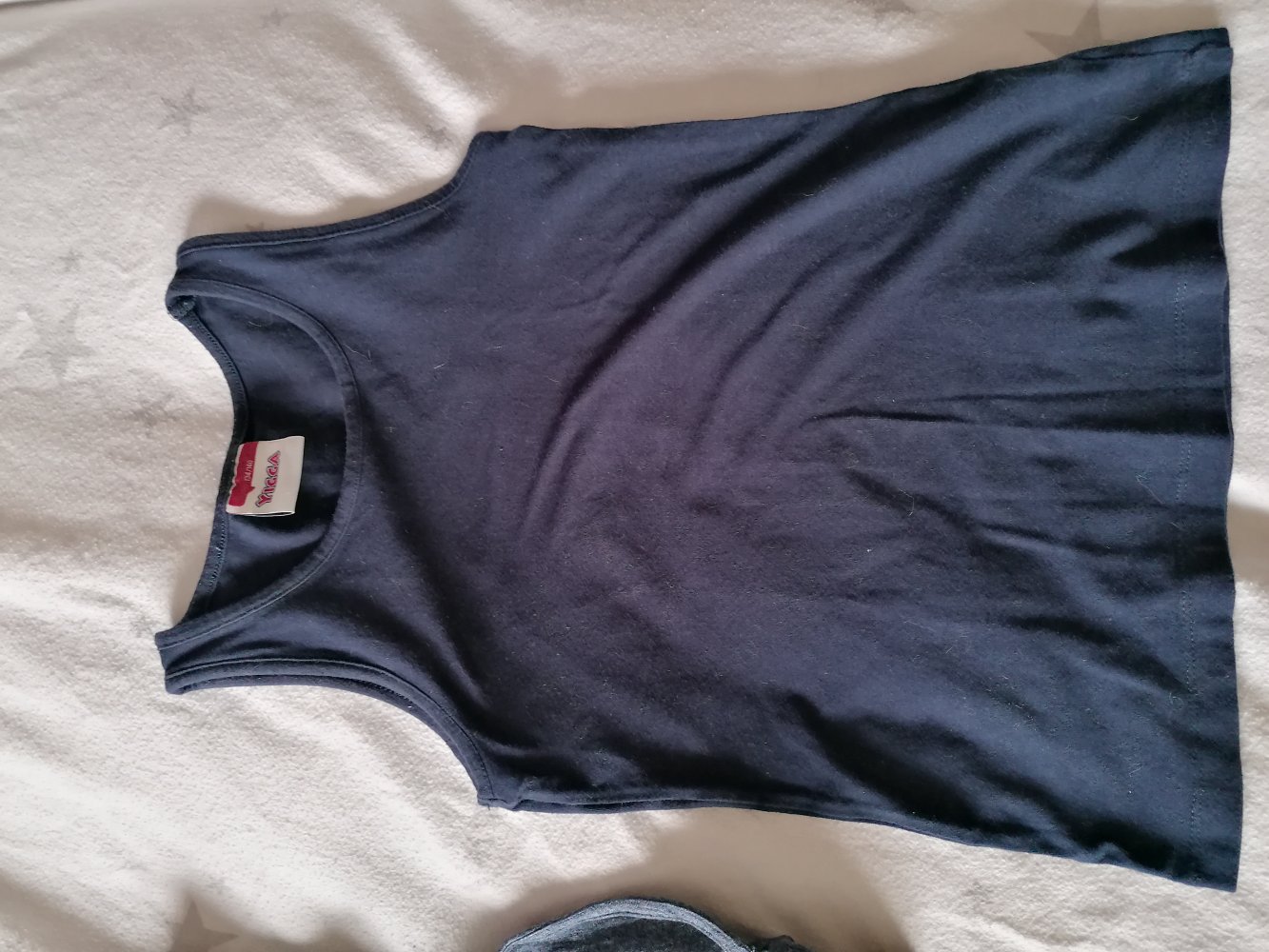 Yigga: zwei blaue Basic-Shirts Gr. 134/140