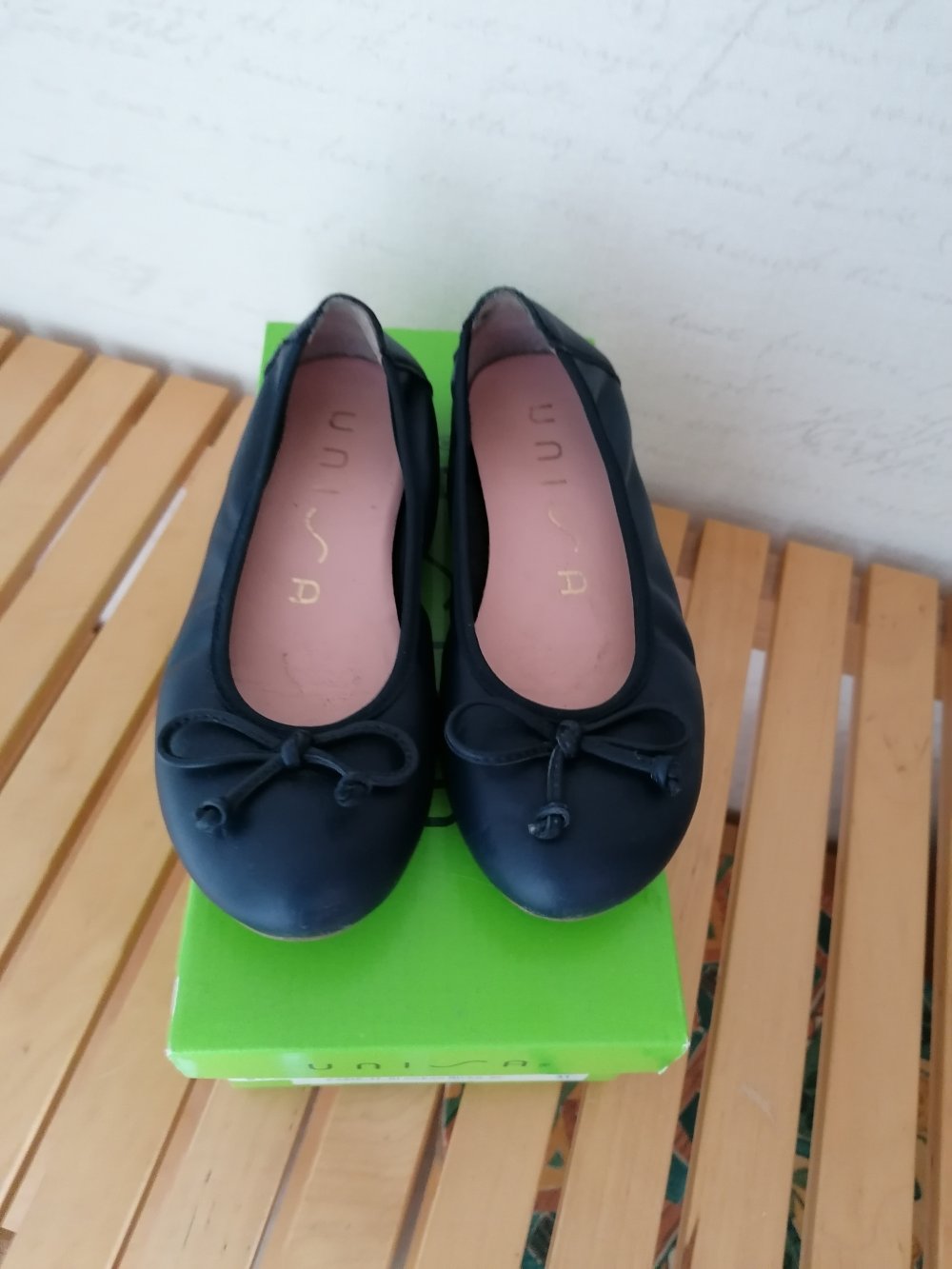 Unisa: marineblaue Leder-Ballerina Gr. 31