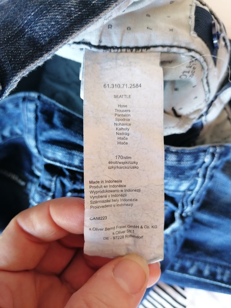 Here & There: dunkelblaue Jeans Gr. 170