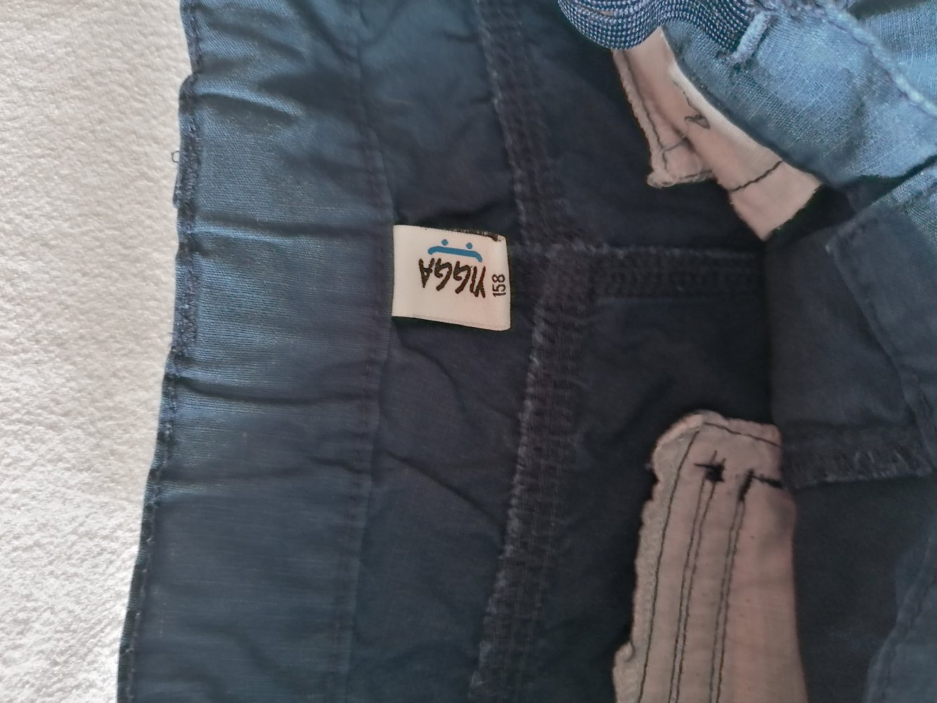 Yigga: dunkelblaue Short mit Cargotaschen Gr. 158