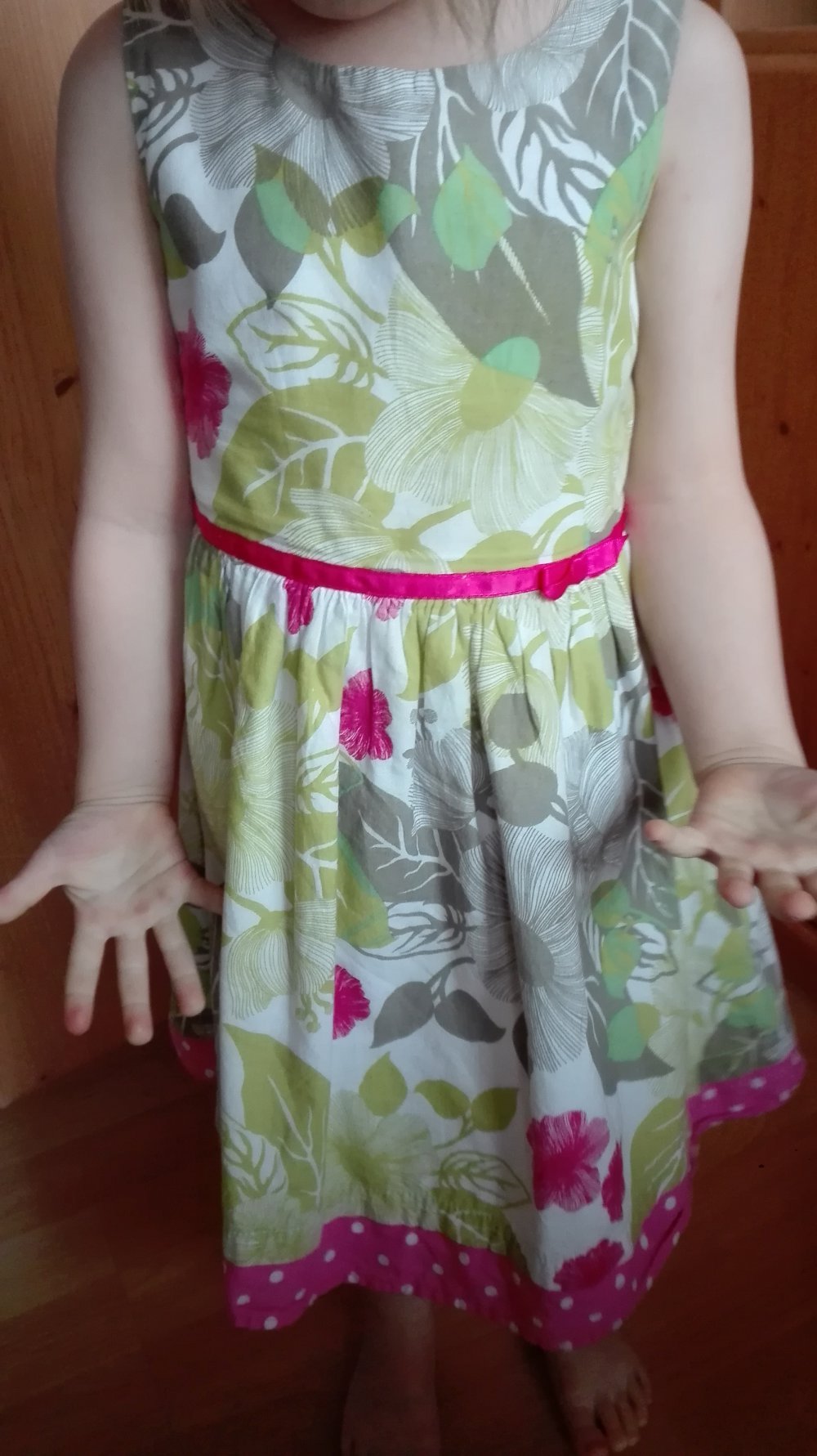 F&F - zauberhaftes Sommerkleid Gr. 92/98