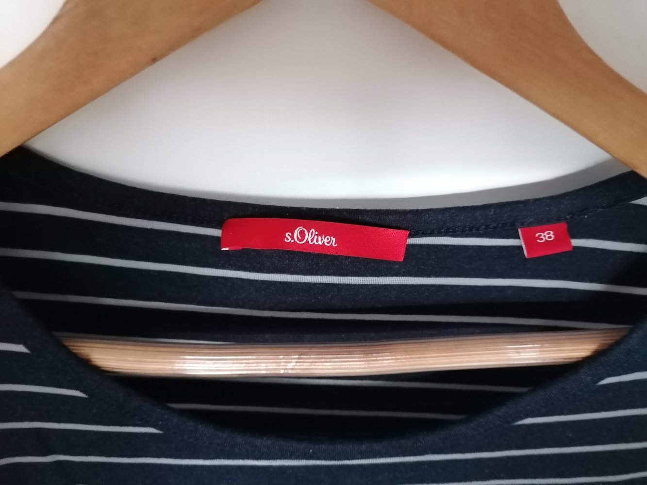 s.Oliver: dunkelblaues Viskoseshirt mit Streifen Gr. 38