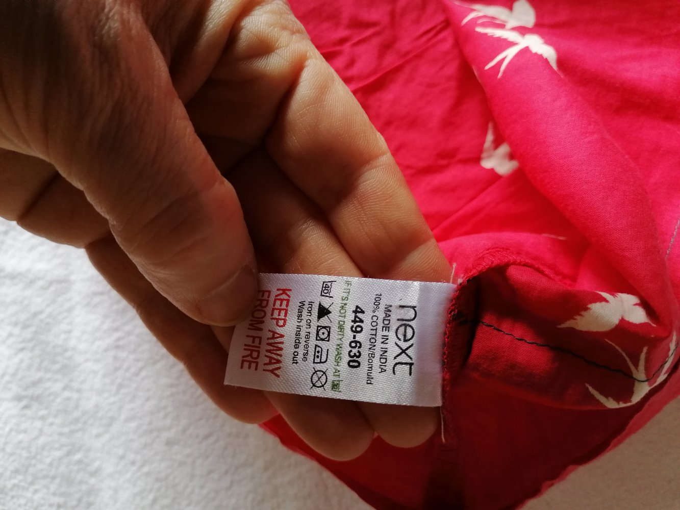 Next: rote Tunika mit Schwalben Gr. 140