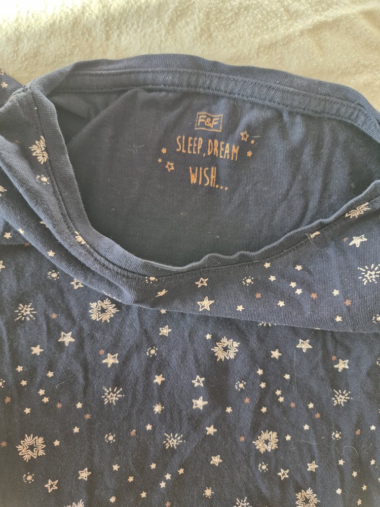 F&F: dunkelblauer Schlafanzug / Pyjama mit weißem Muster Gr. 140