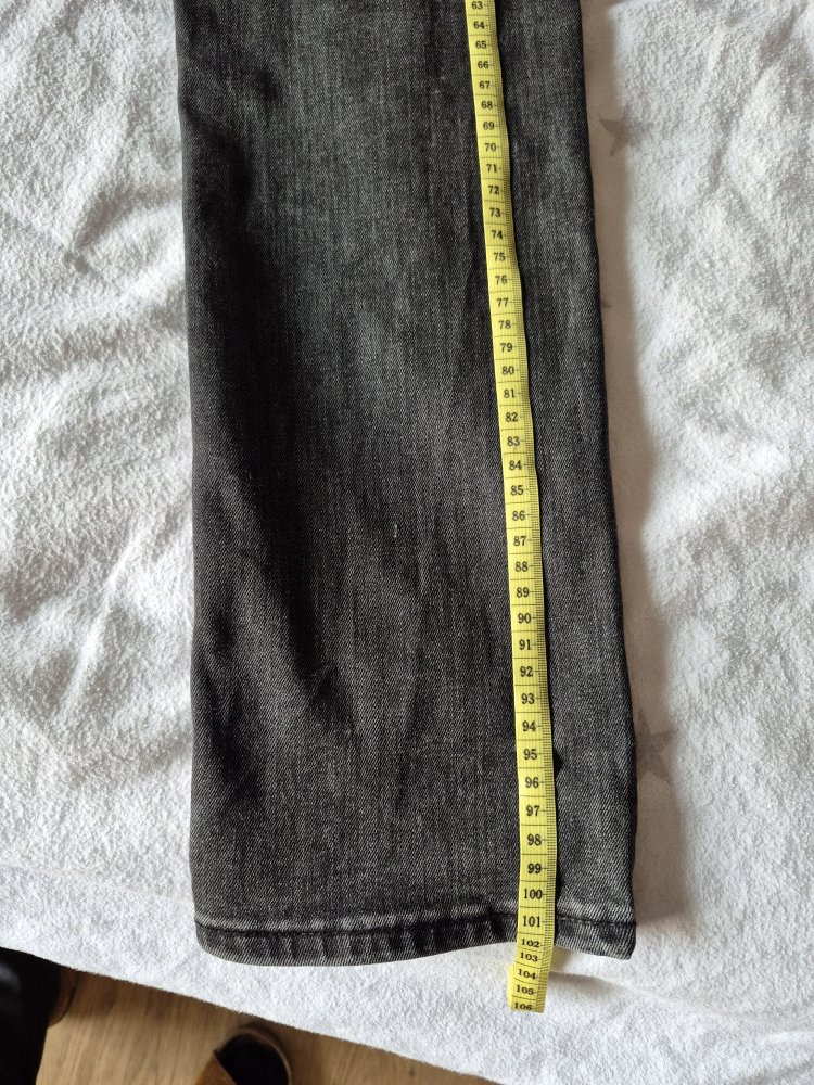 Jack & Jones: schwarz-graue Jeans Gr. 29/32