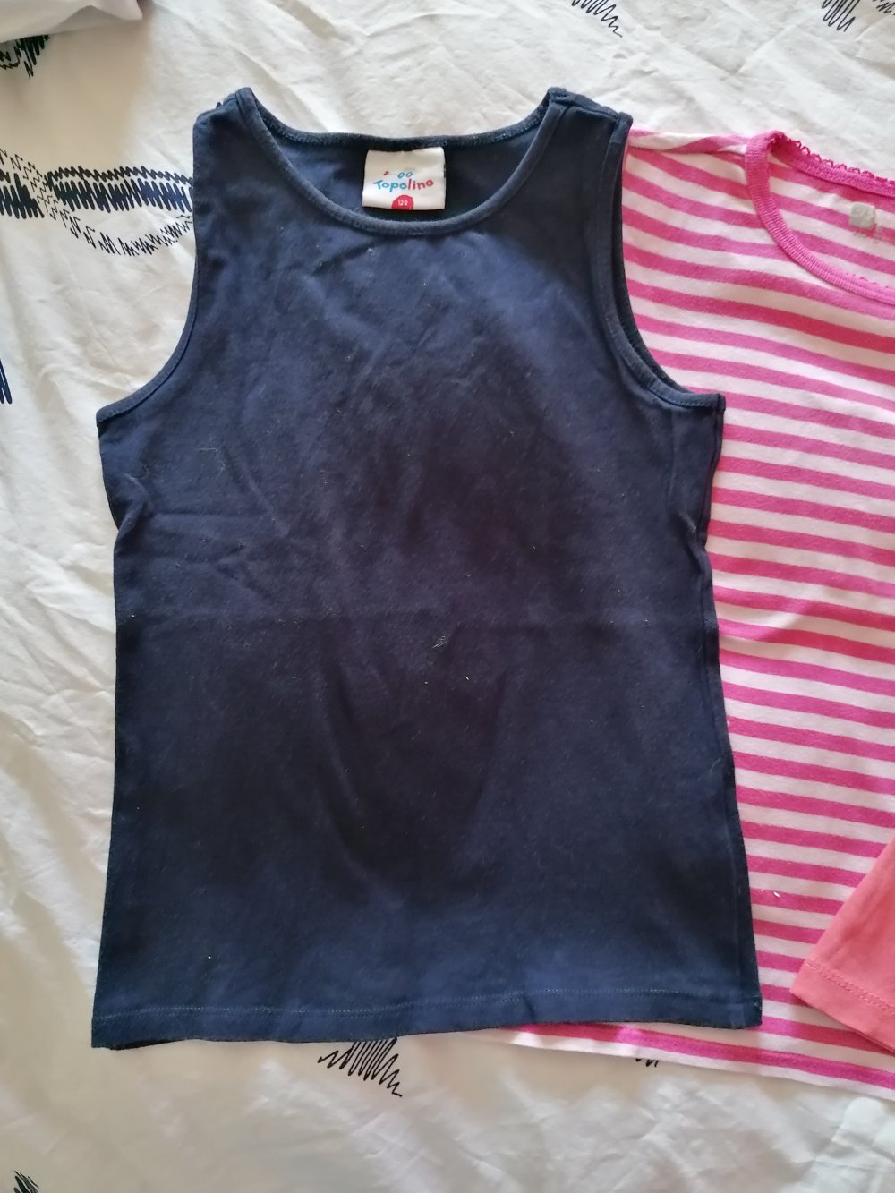 Dreierpack Basicshirts Gr. 122/128