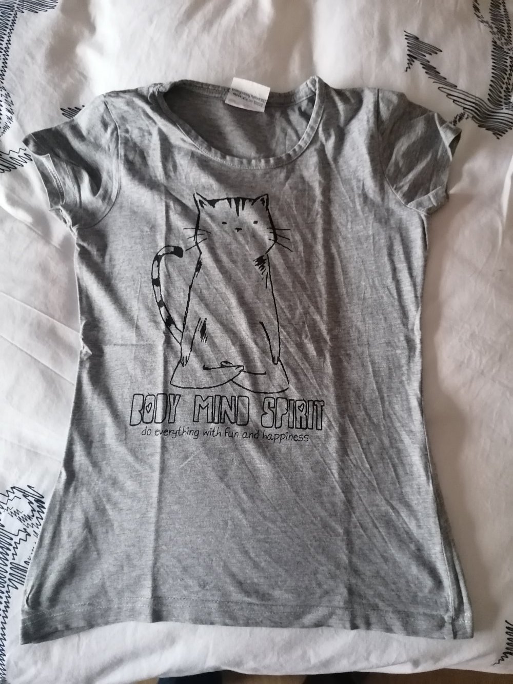 Yigga: graues Shirt mit Katzenprint Gr. 134/140