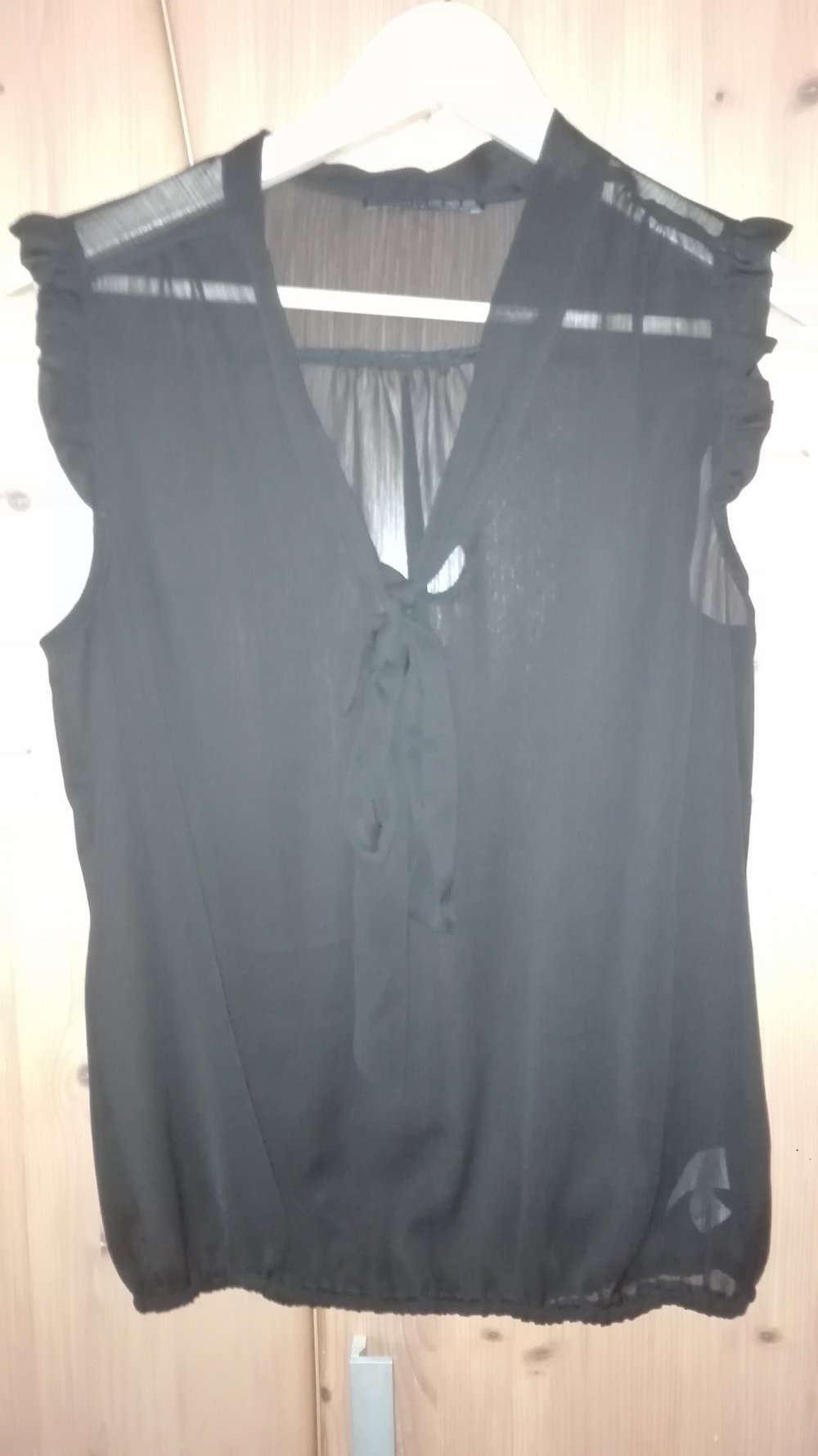 Atmosphere: schwarzes transparentes Top Gr. 40