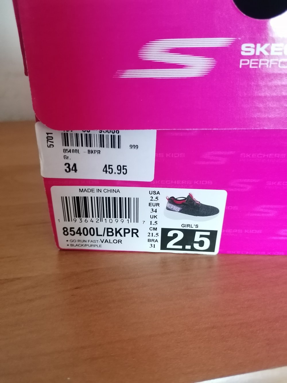 Skechers: Schwarz pinke Sneakers gr. 34