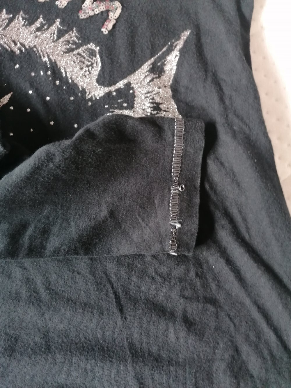 Desigual: schwarzes Langarmshirt mit Glitzerfisch Gr. 134/140