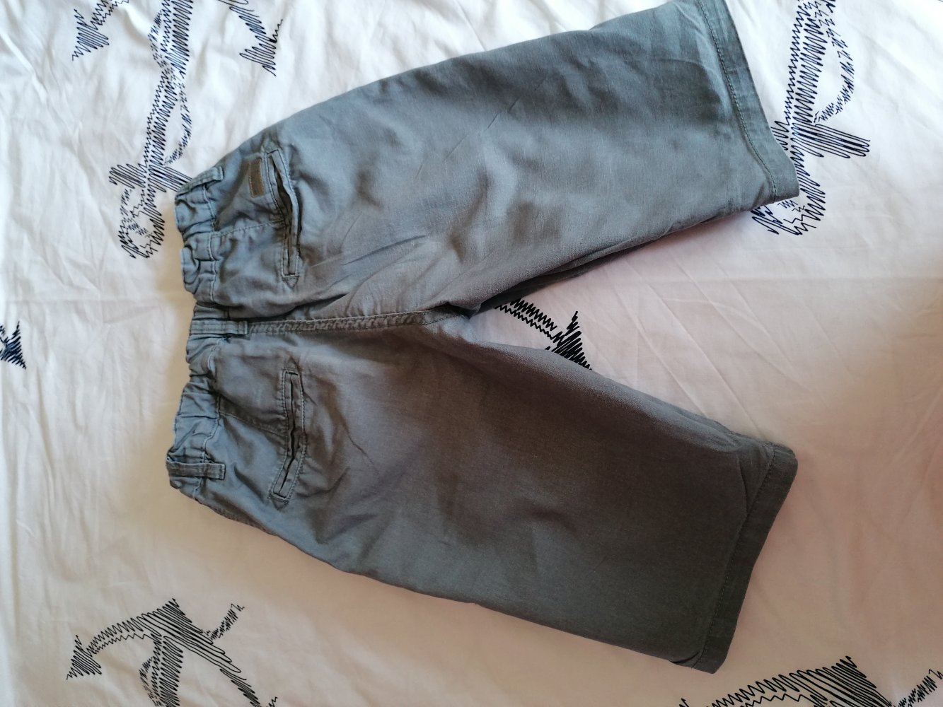 Here & There: knielange Shorts Gr. 152