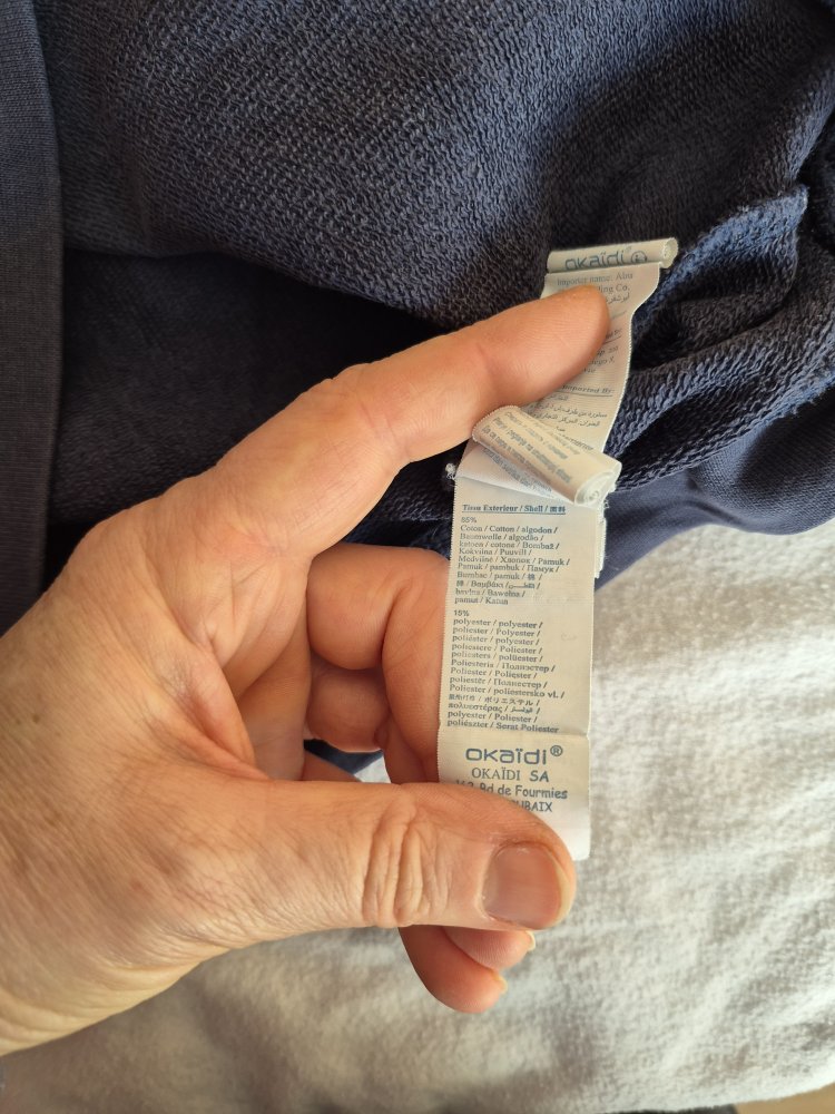 Okaidi: dunkelblauer Hoody mit Herzaufdruck Gr. 140