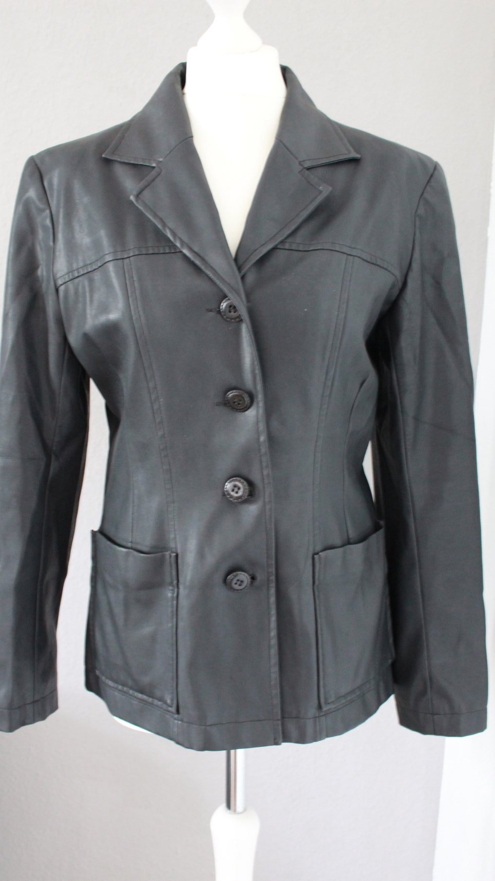 Lederjacke aus unechtem Leder 