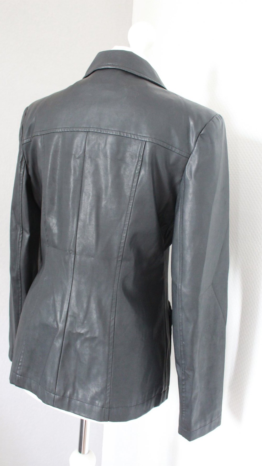 Lederjacke aus unechtem Leder 