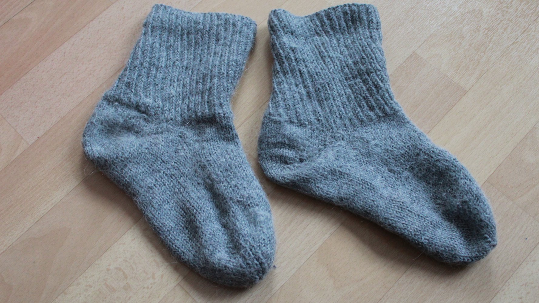 Socken selbstgestrickt 