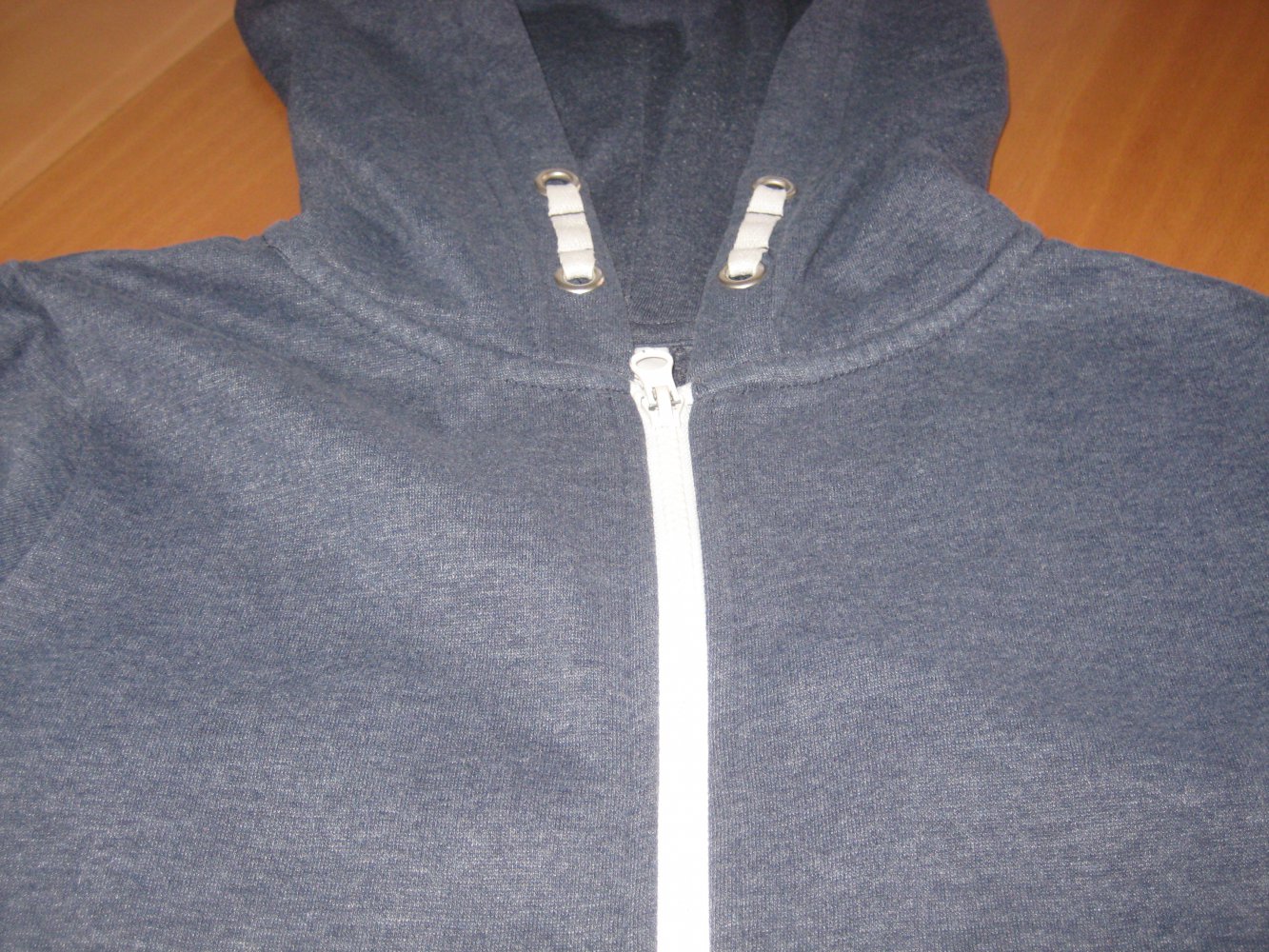 Kapuzensweatjacke Gr. 158/164 in Melierter-Optik #here+there