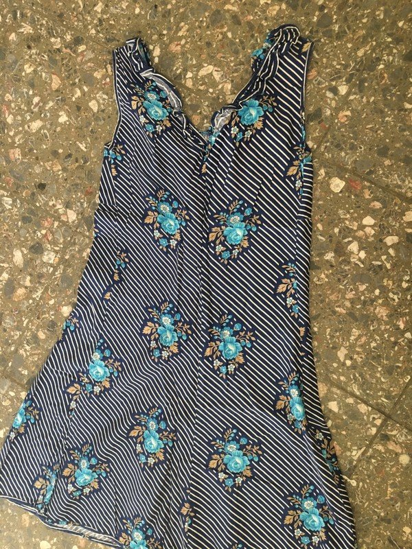 Kleid aus Baumwolle
