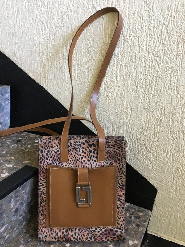 Italienische Schultertasche
