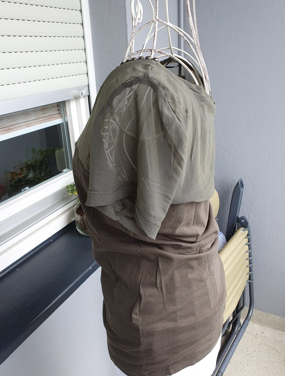 Khaki-farbenes T-Shirt H&M