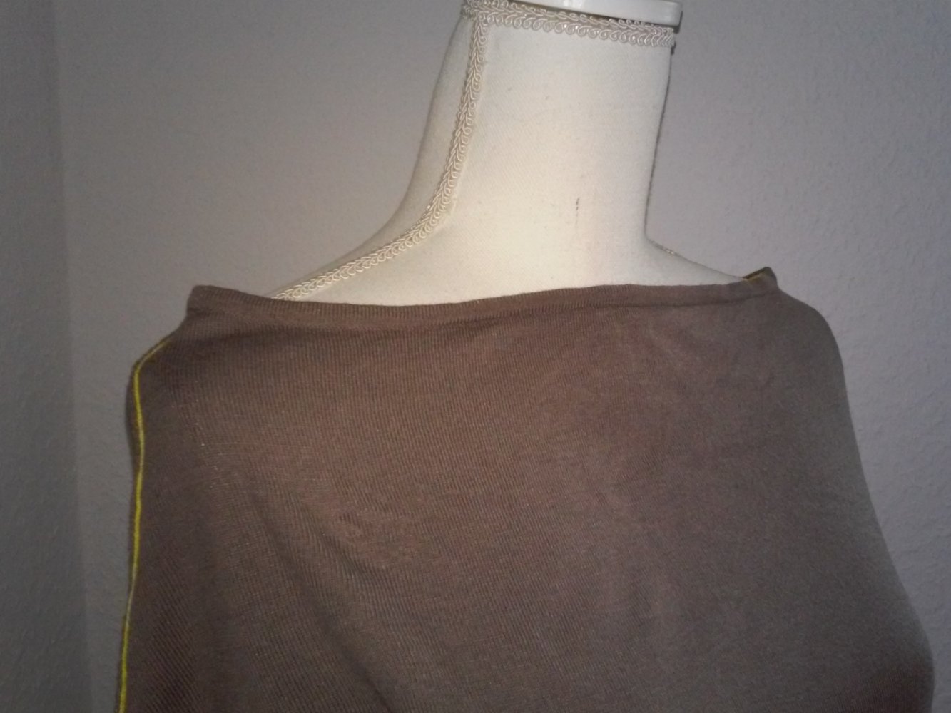 Pennyblack Kleid Schiffchenausschnitt Knopfleiste - im Fledermausschnitt