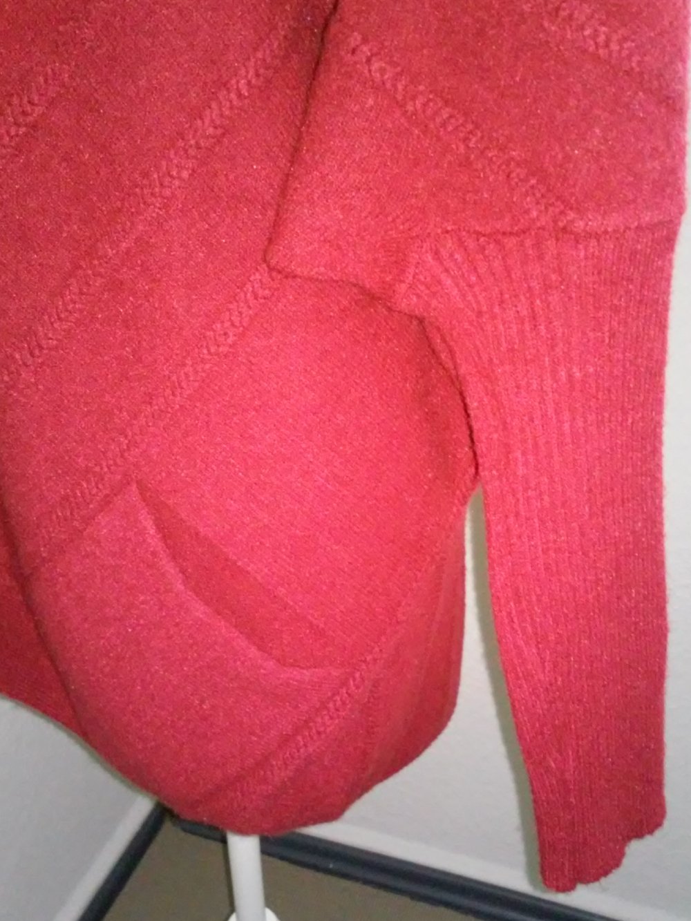 Neu! Oversize Kashmir Pullover Ausschnitt (Fledermaus) Lana-Wolle in Weinrot