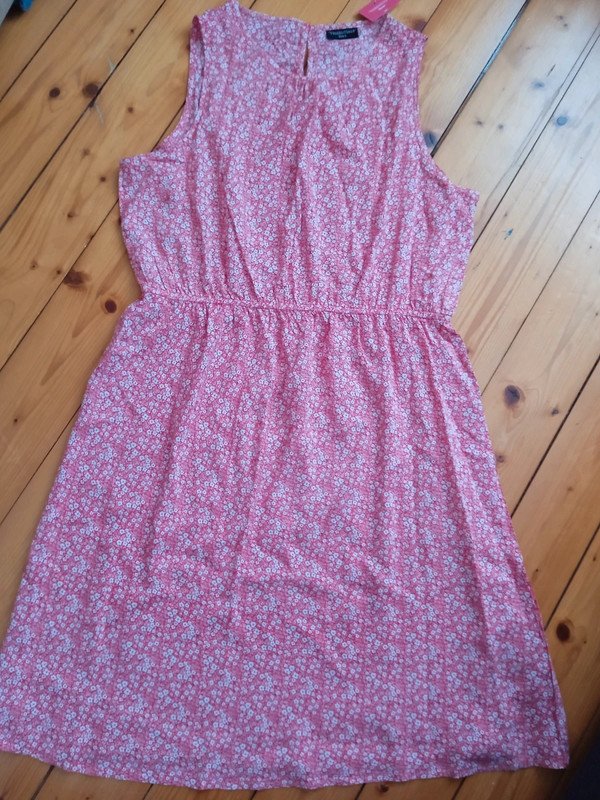 Sommerkleid/geblümt, gr.L Neu