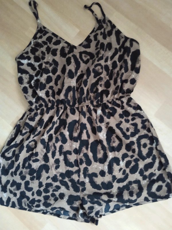 Damen Einteiler/Leo gr.M Neu