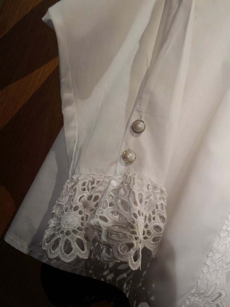 Festliche Bluse, Trachten, Gr. 42 mit Spitze von Grätz