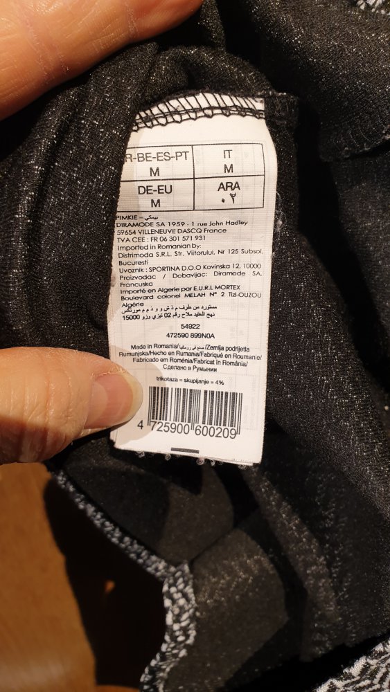 Schwarzweißes Shirt mit Fischgrätmuster Gr M/ L