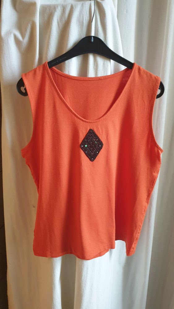 orangerotes Shirt mit Applikation