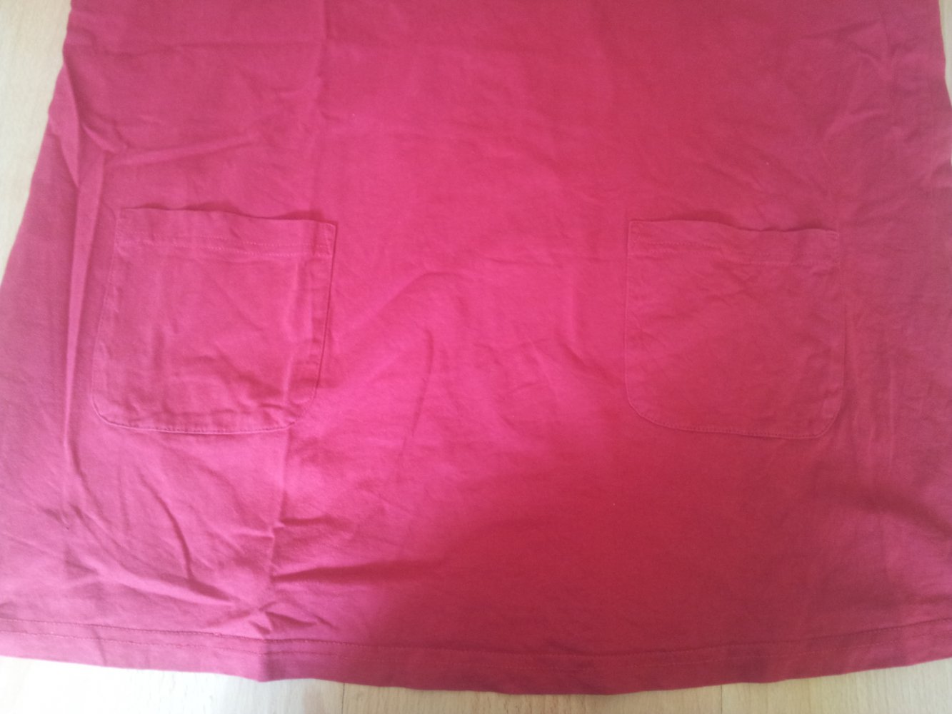 Pullover rot Gr. 46  mit kleinen Taschen