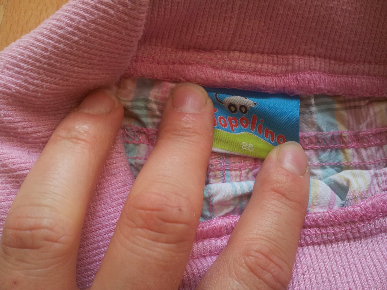  kurze Hose rosa weiß türkis gelb kariert Gr. 86