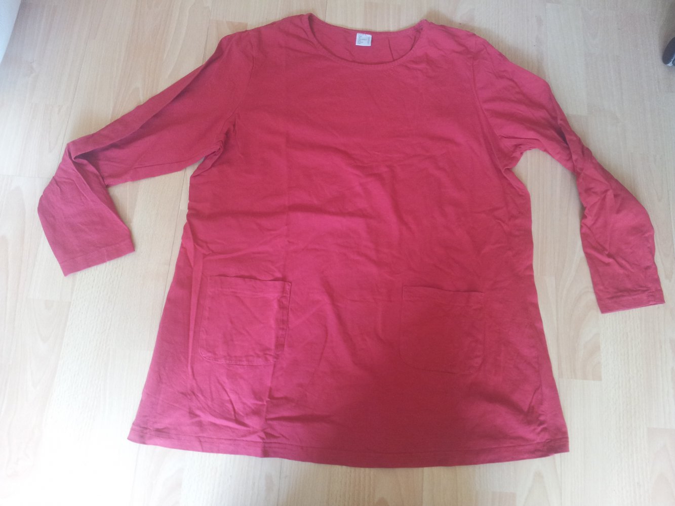 Pullover rot Gr. 46  mit kleinen Taschen