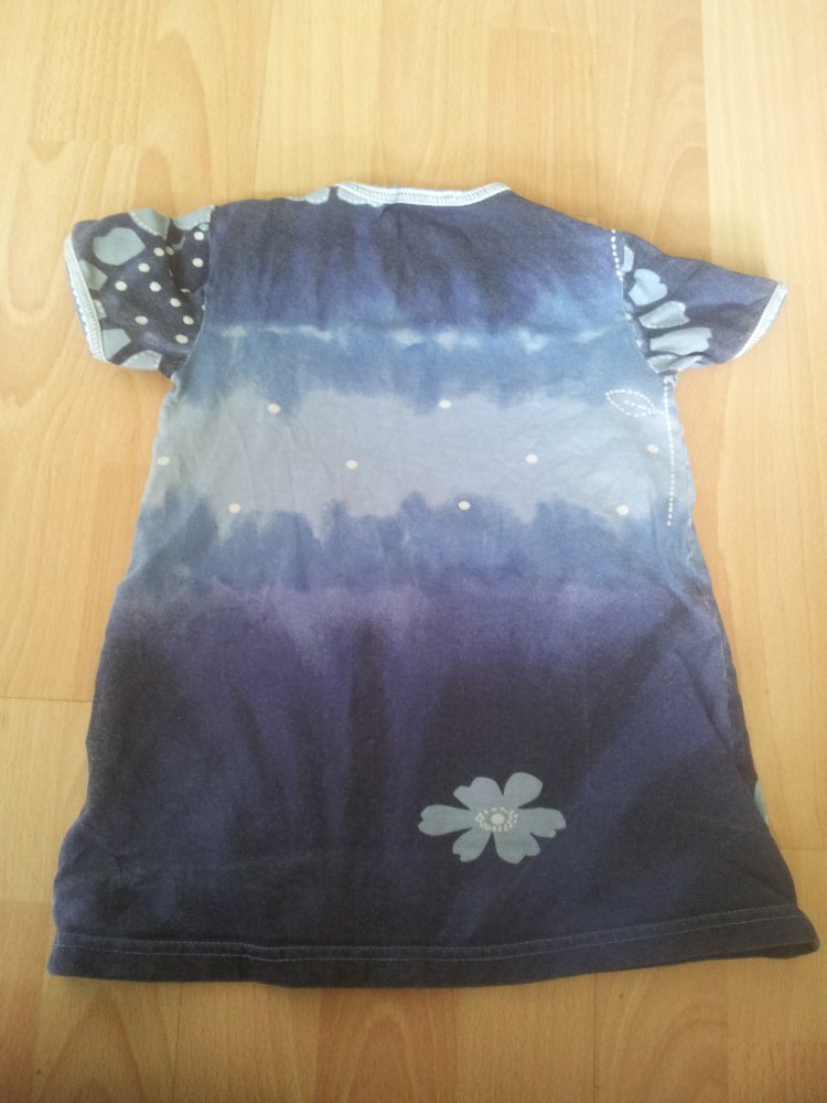 Shirt blau weiß Blumen Gr. 86