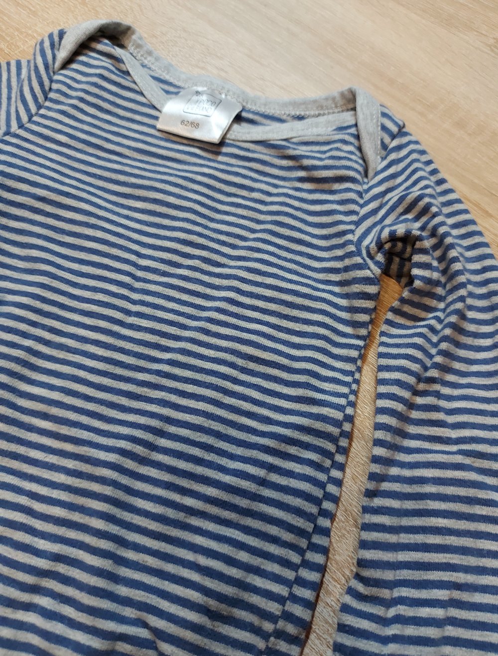 Blau/ Grau gestreifter Langarmbody Größe 62/68 Pocopiano