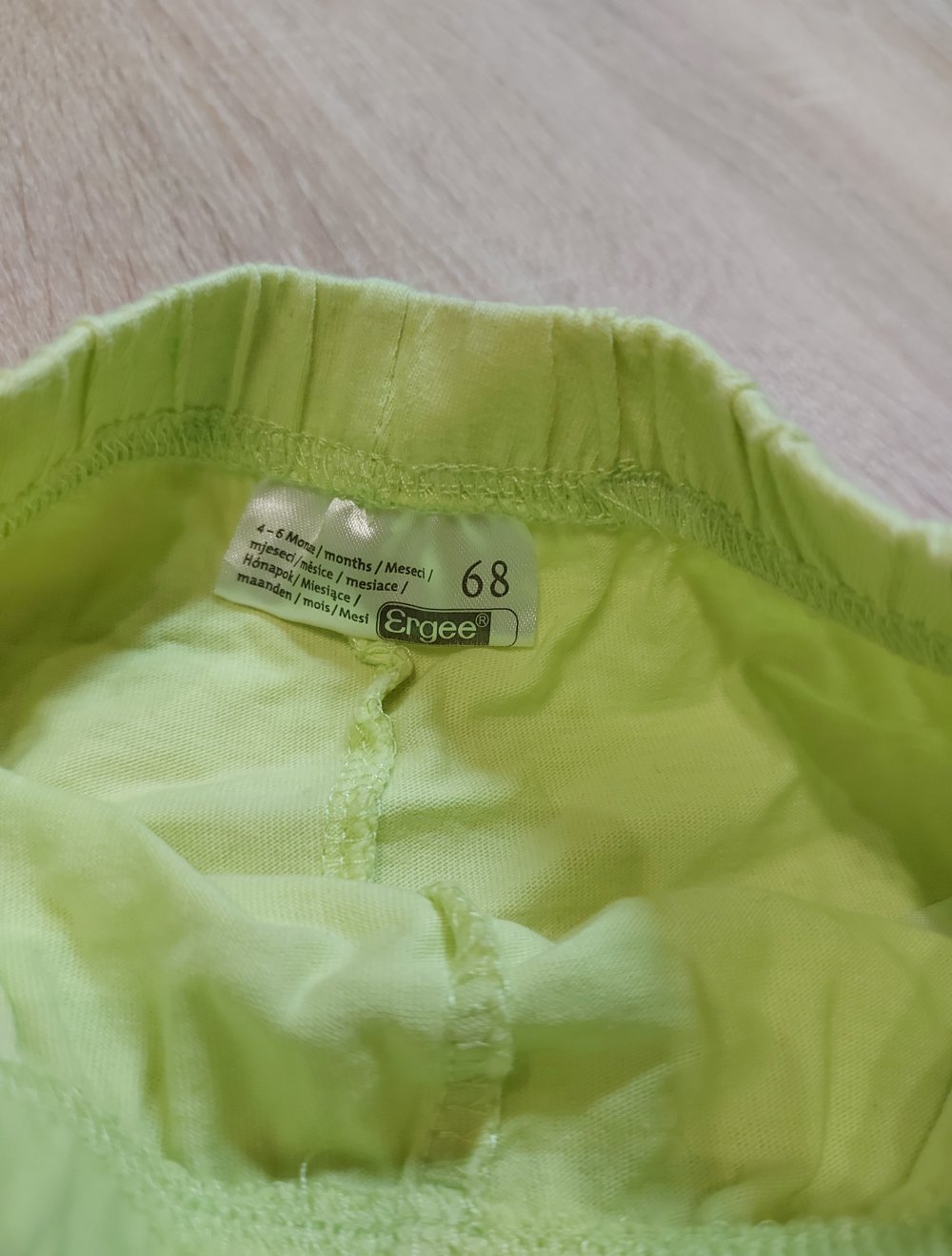 Gelbe Lange Hose mit Füssen Größe 68