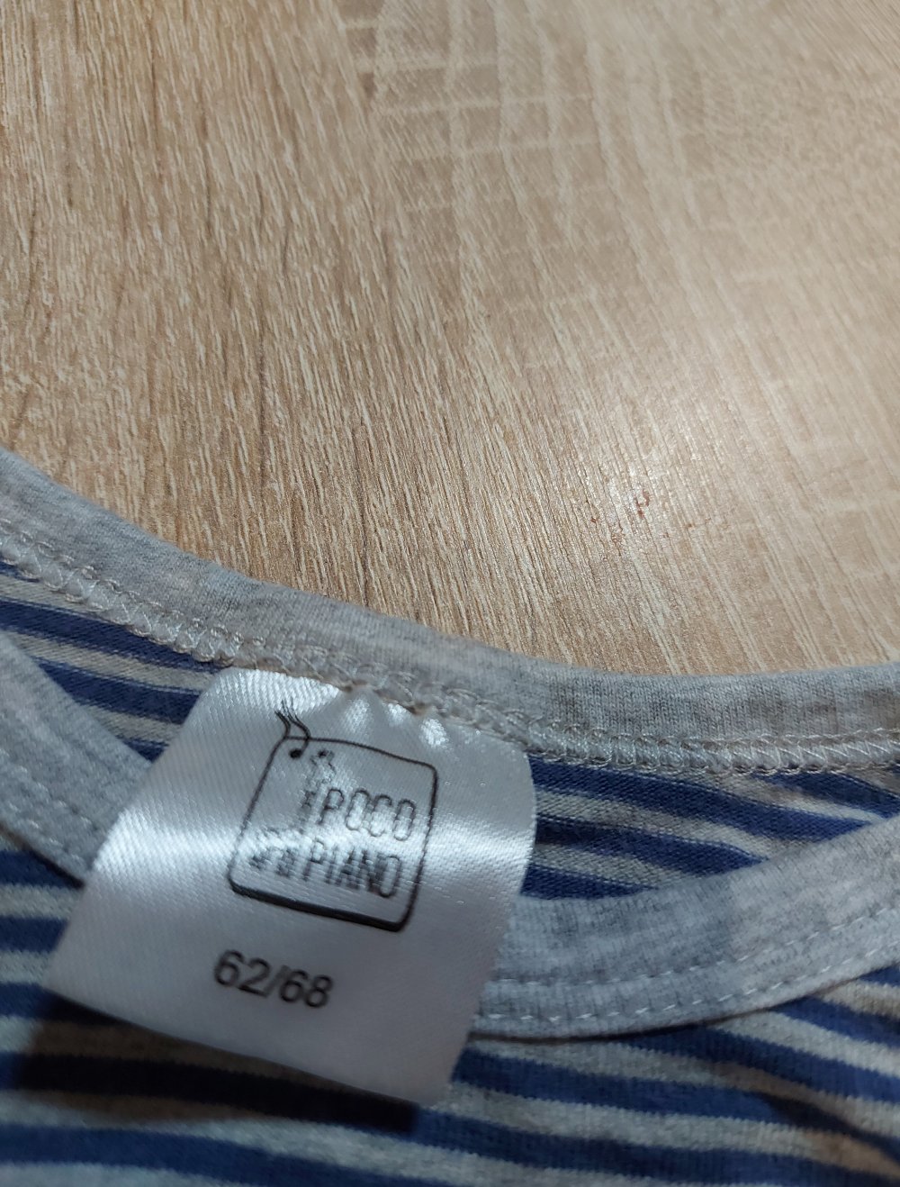 Blau/ Grau gestreifter Langarmbody Größe 62/68 Pocopiano