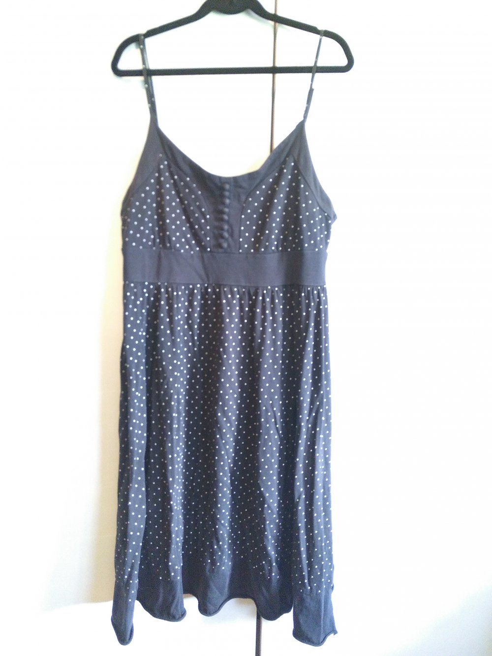 Süßes Punktekleid